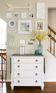 Light Gallery Wall A