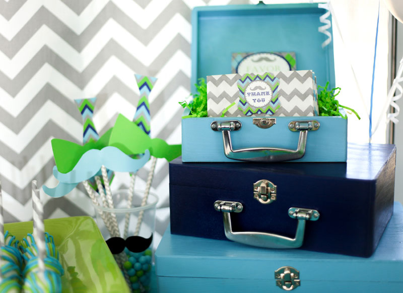 suitcase-thank-you-favors