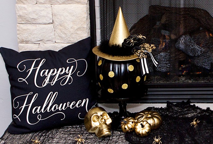 Black & Gold Glam Halloween Mantel Decor + FREE Printables