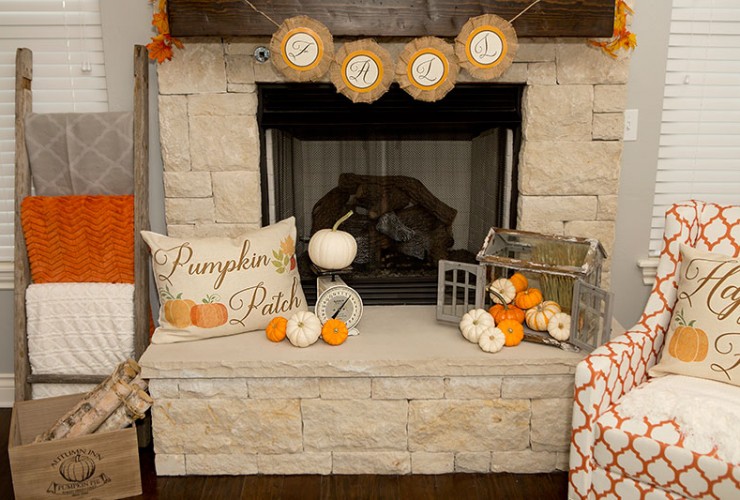 Rustic Farmhouse Fall Mantel Home Decor + FREE Printables