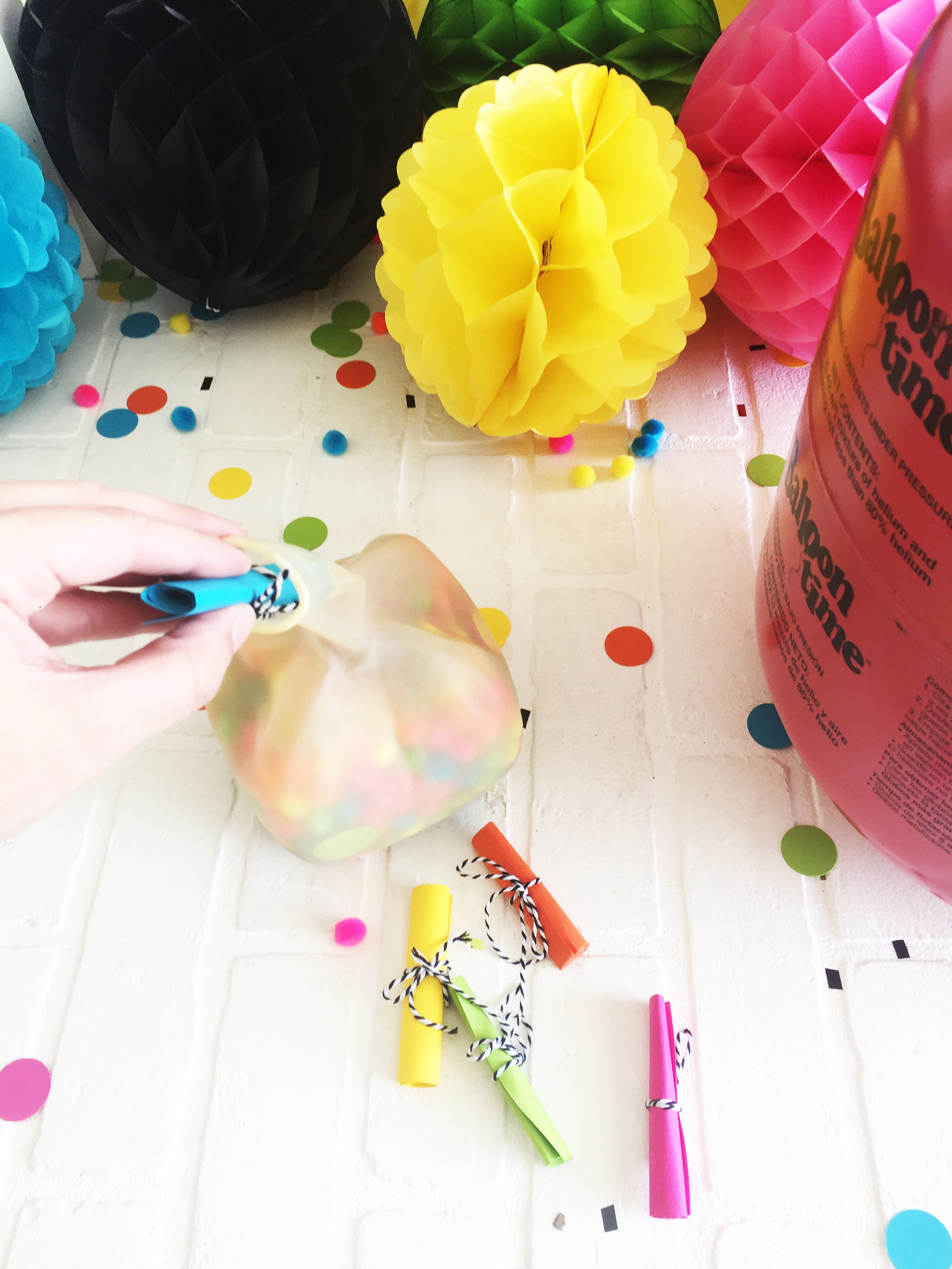 DIY-Conffetti-Balloon-Surprise