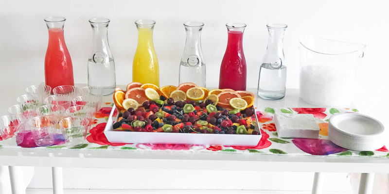 Create a delicious and easy cocktail bar for a summer party including delicious summer cocktail recipes.